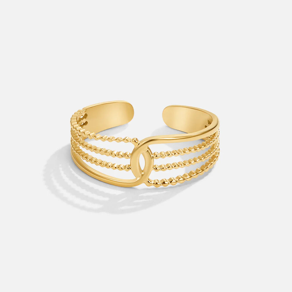 Vioraia Seoul Twisted Ring