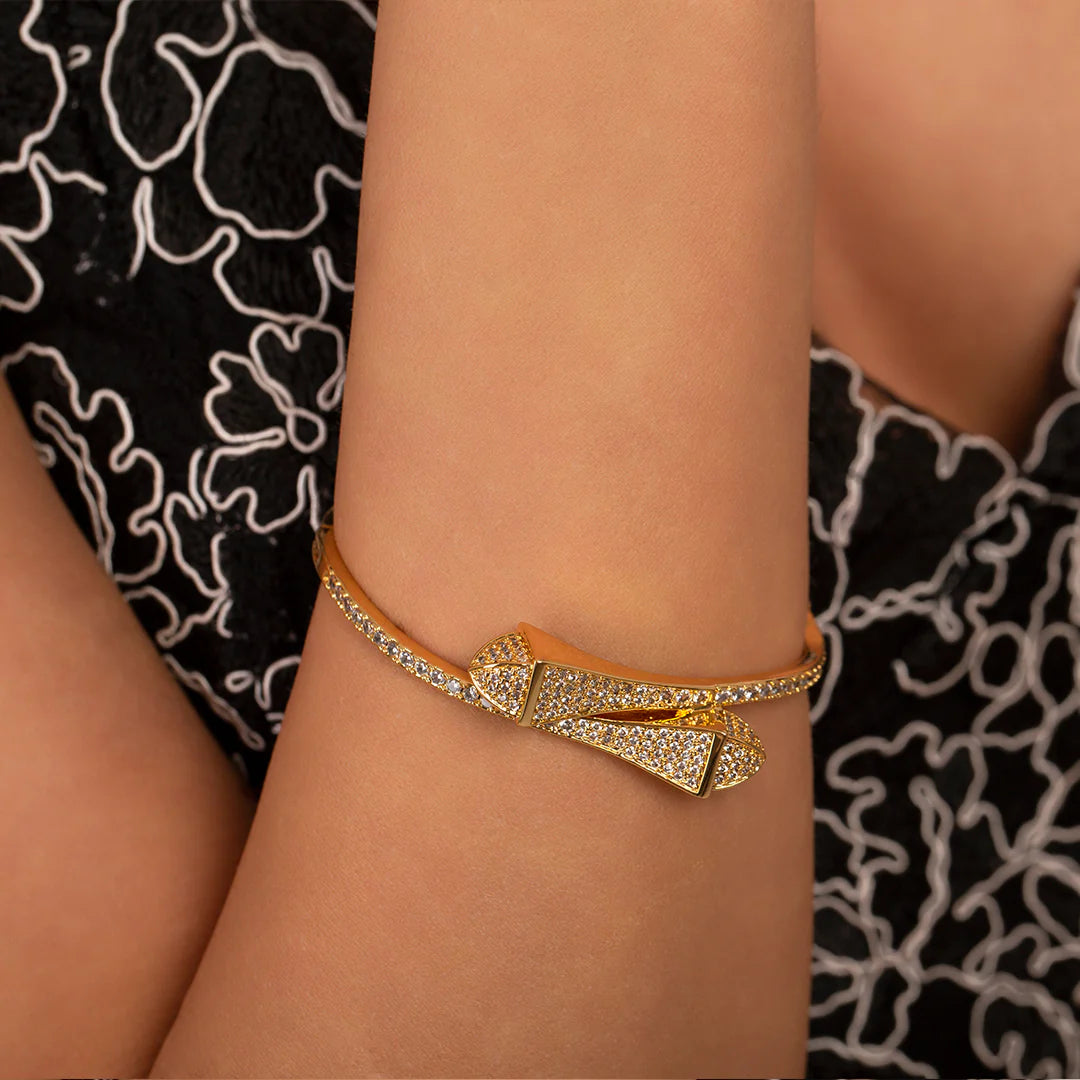 Vioraia Dubai Contemporary Bangle
