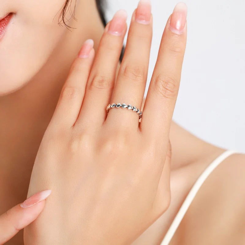 Vioraia Infinite Hearts Ring
