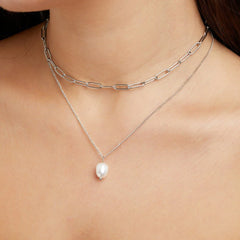 Vioraia Angela Pearl Silver Necklace