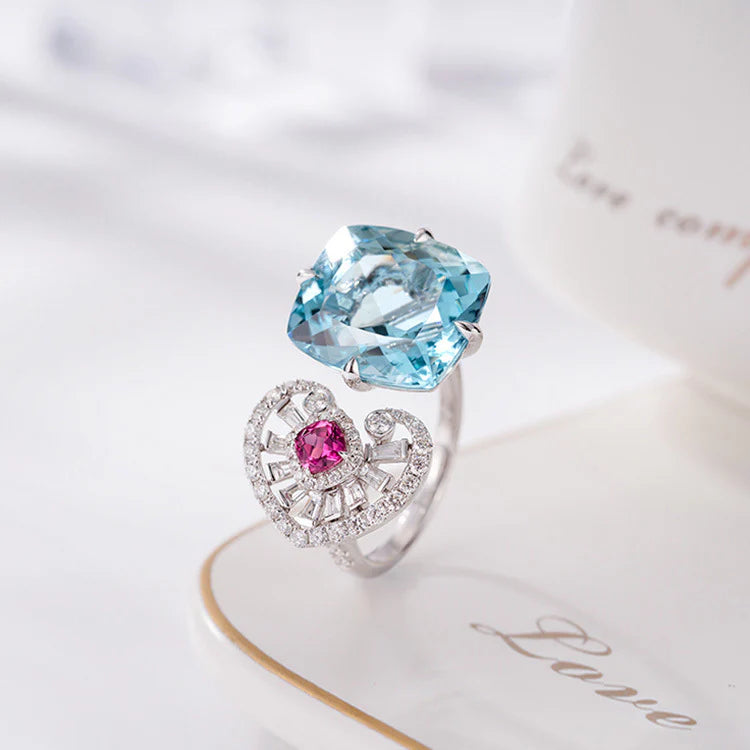 Vioraia Majestic B  Heart Ring