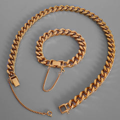 Vioraia Contemporary Buckle Jewelry Set