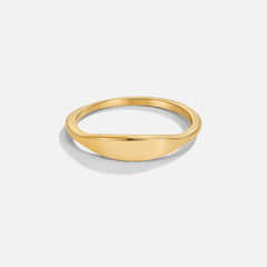 Vioraia Pipa Gold Signet Ring