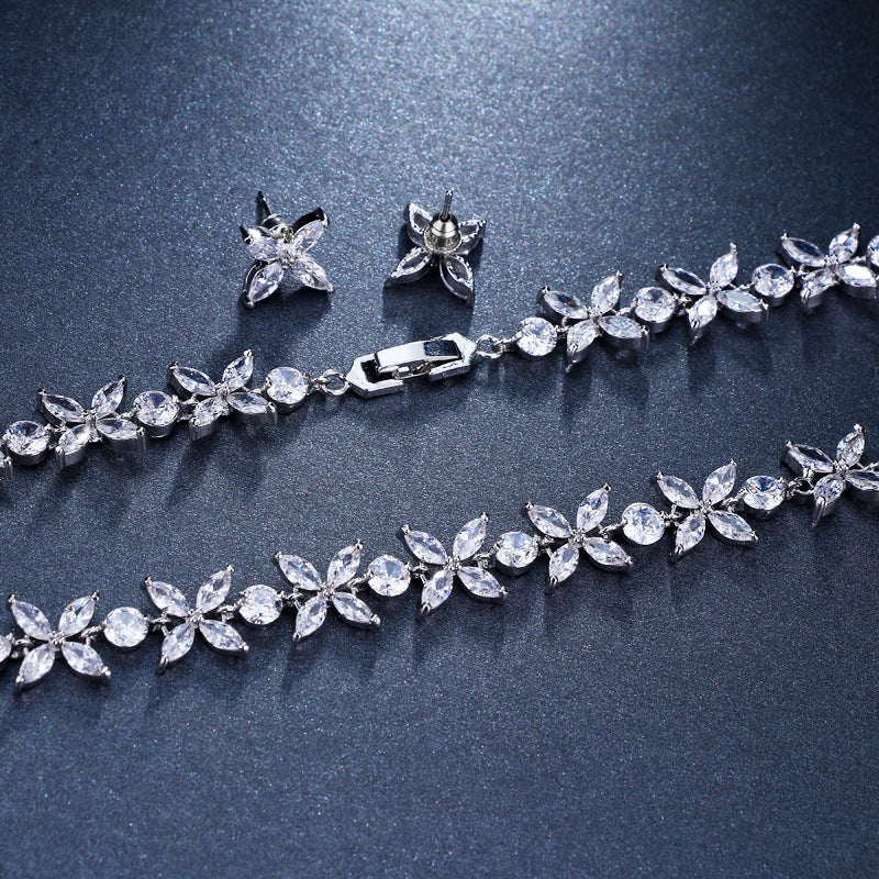 Vioraia Brilliant Flower Jewelry Set