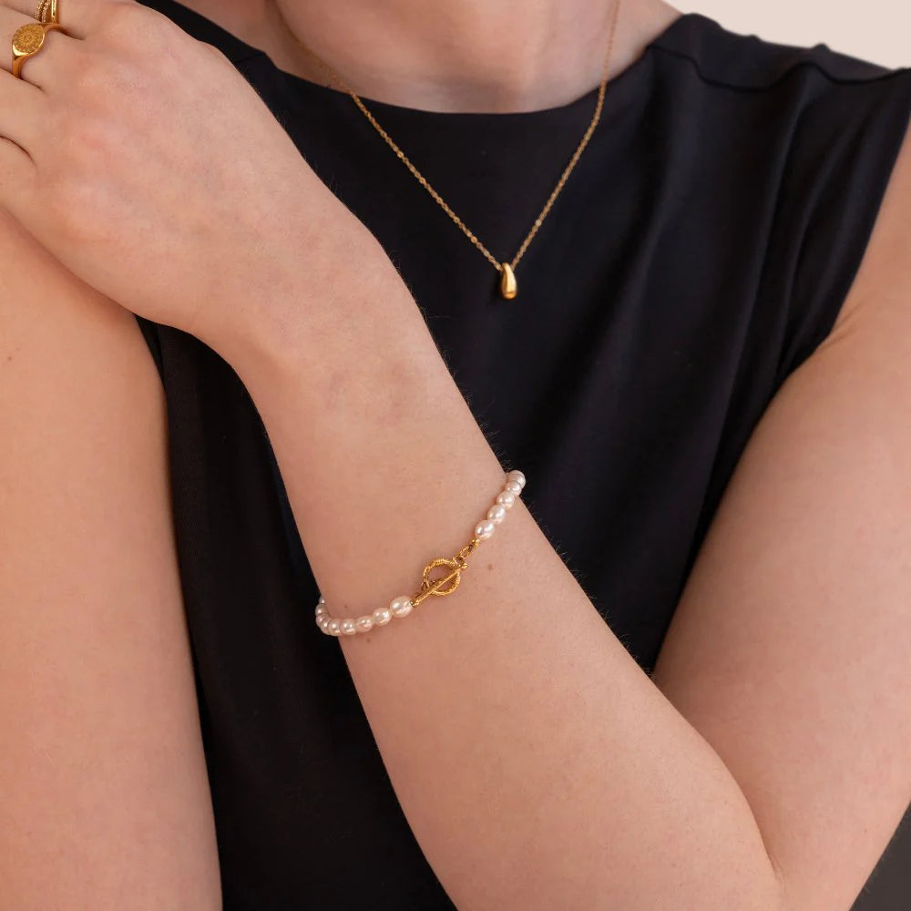 Vioraia Cara Pearl Link Bracelet