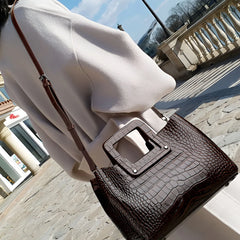 Vioraia Briella Tote Bag