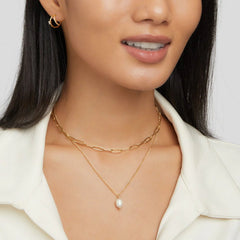 Vioraia Angela Pearl Gold Necklace