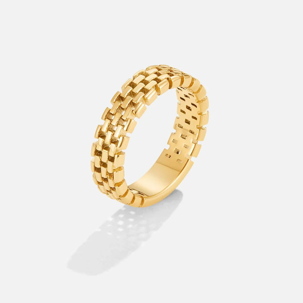 Vioraia Niyah Chain Link Ring