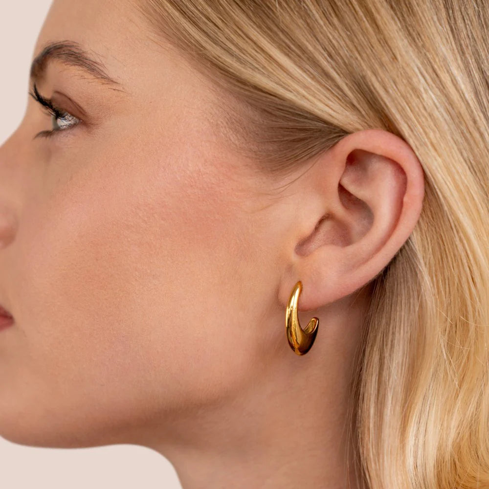 Vioraia Tara 18K Gold Hoop Earrings