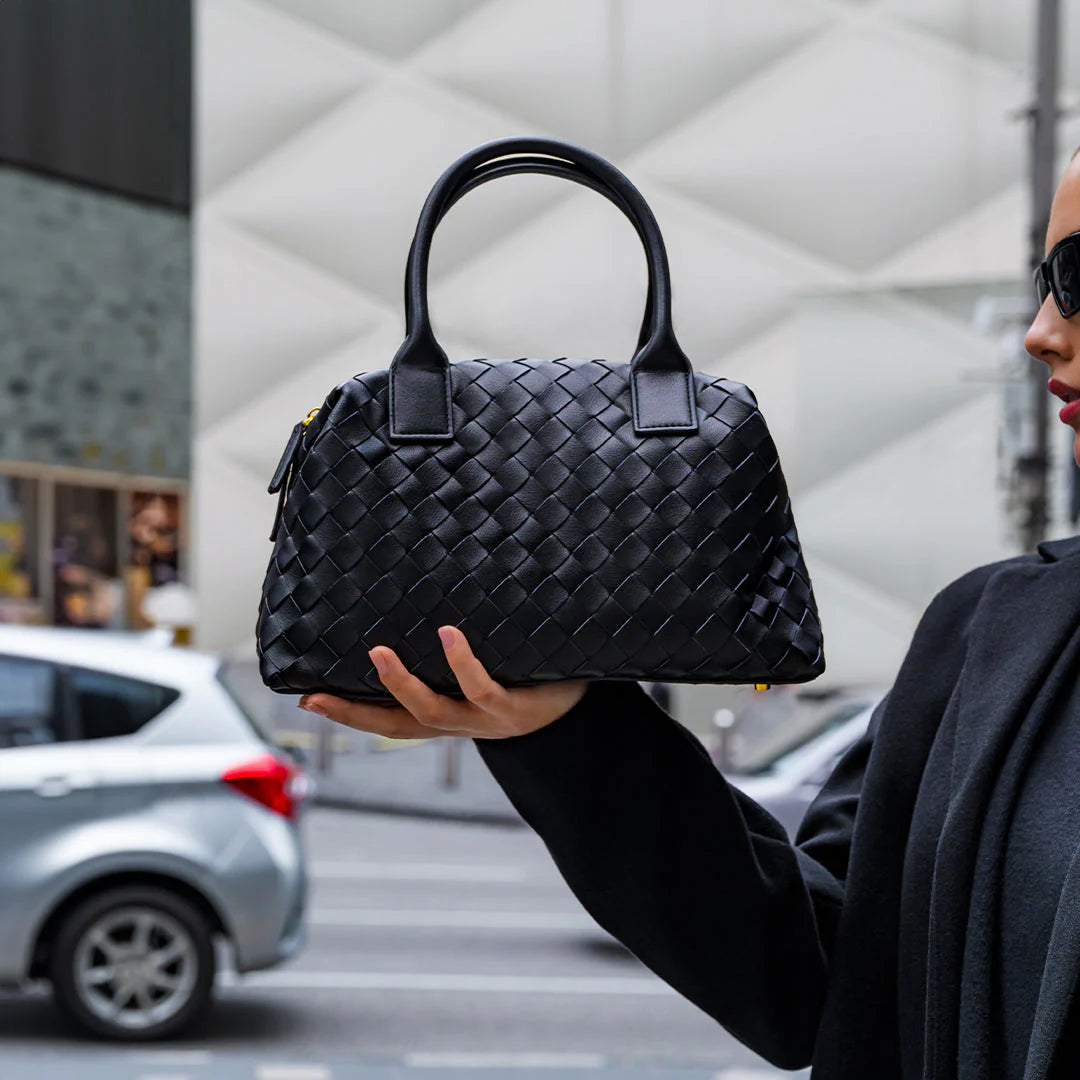 Vioraia Clara Handbag