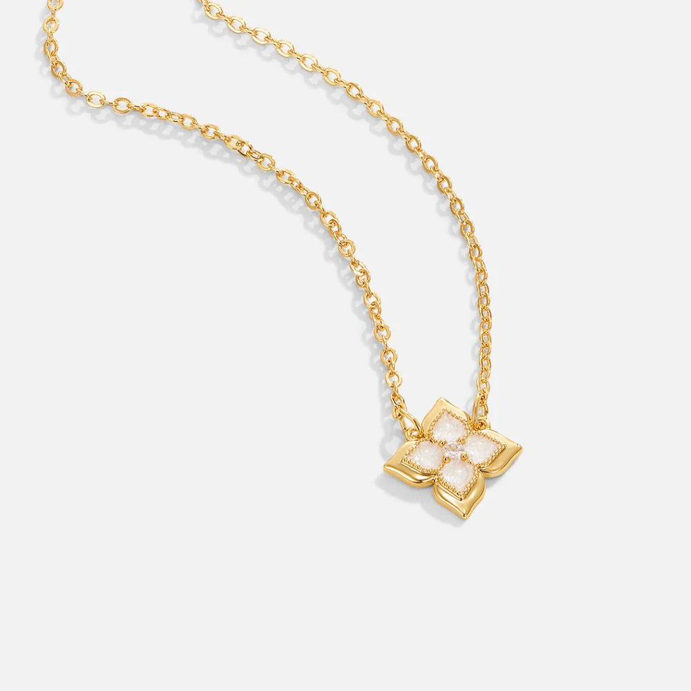 Vioraia Dalia White Iris Clover Necklace