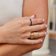 Vioraia Savina Gold Signet Ring