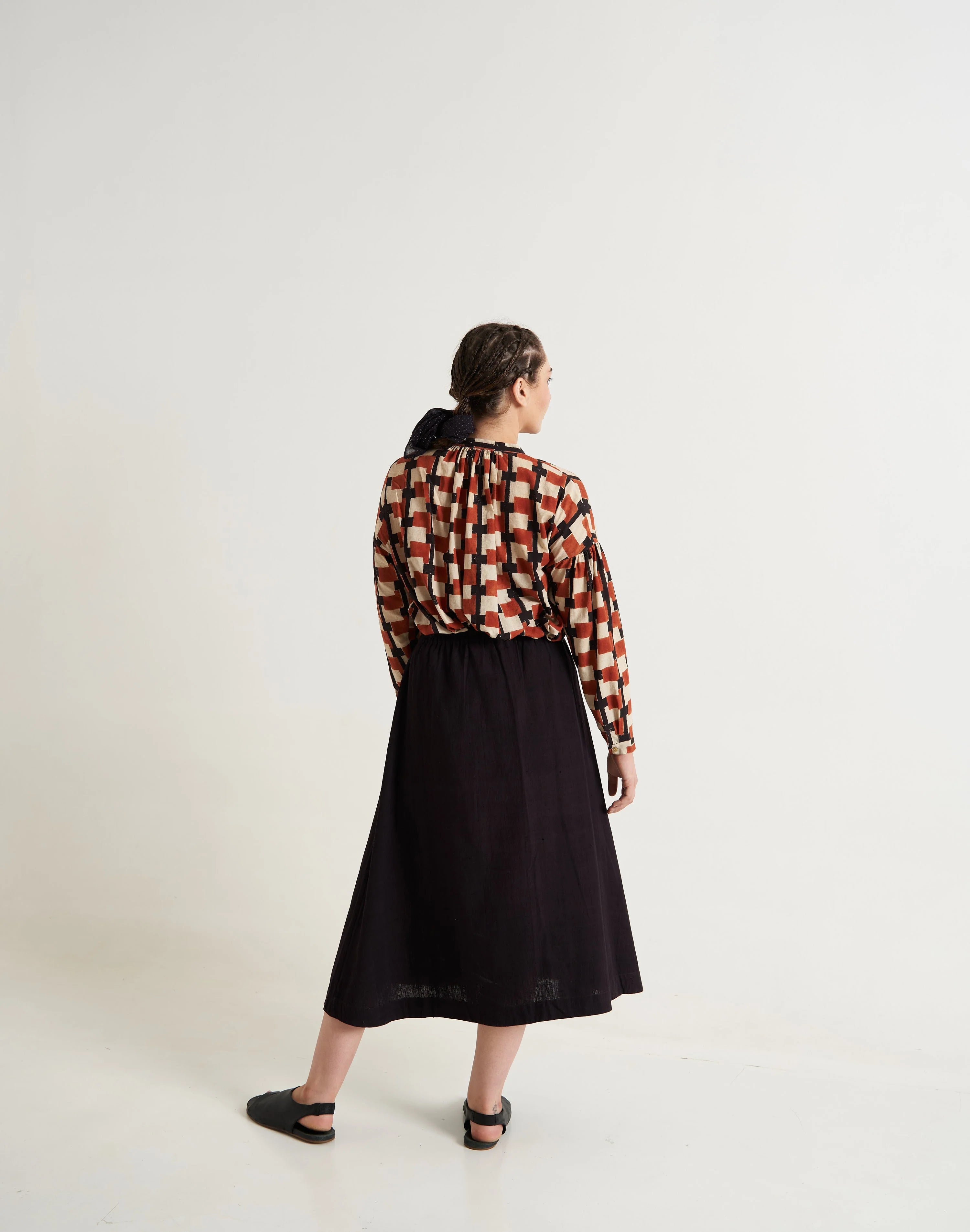 Classic organic black skirt