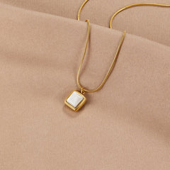 Vioraia Riva Moonstone Pendant Necklace