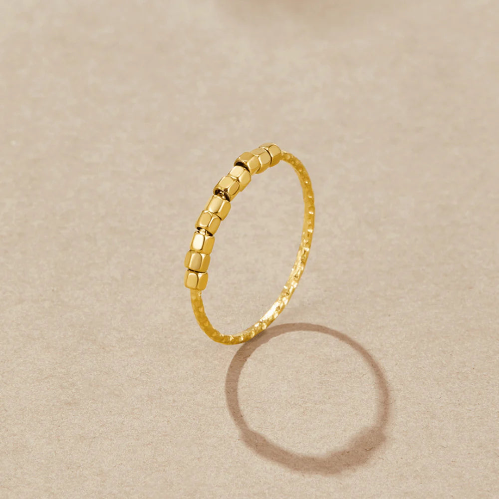 Vioraia Alison Fidget Ring