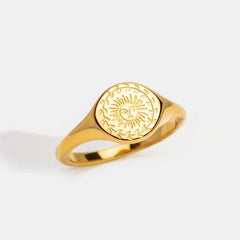 Vioraia Summer Solstice Gold Ring