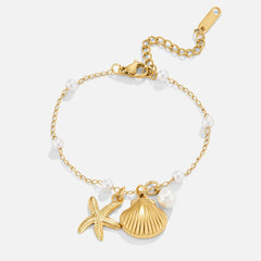 Vioraia Aria Shell Charm Bracelet