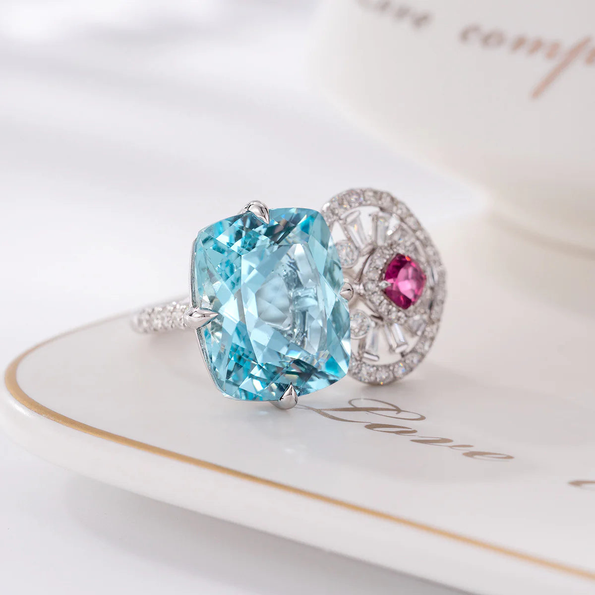 Vioraia Majestic B  Heart Ring