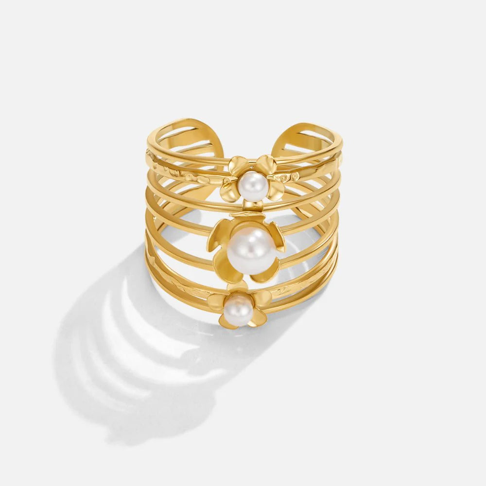 Vioraia Pearl Stack Ring