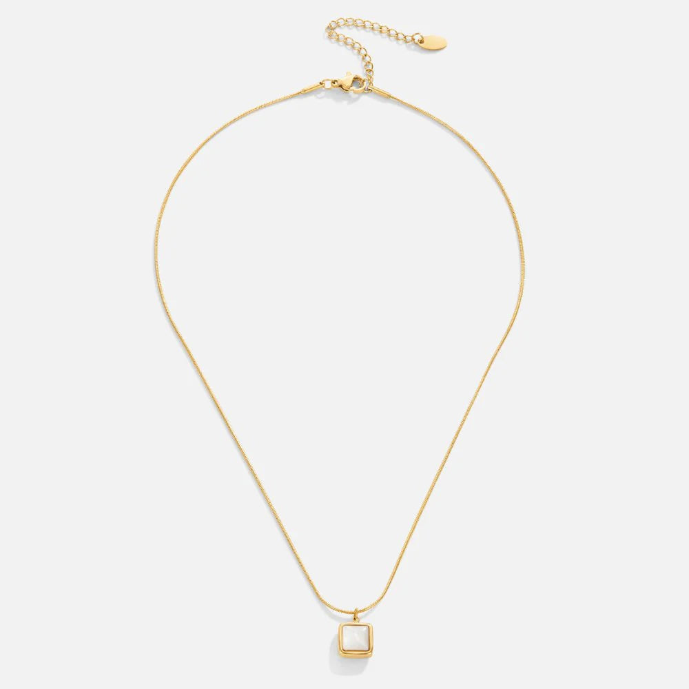 Vioraia Riva Moonstone Pendant Necklace