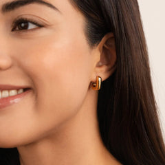 Vioraia Alice Square Hoop Gold Earrings