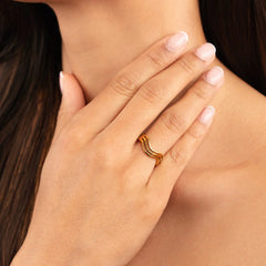 Vioraia Siren Gold Ring