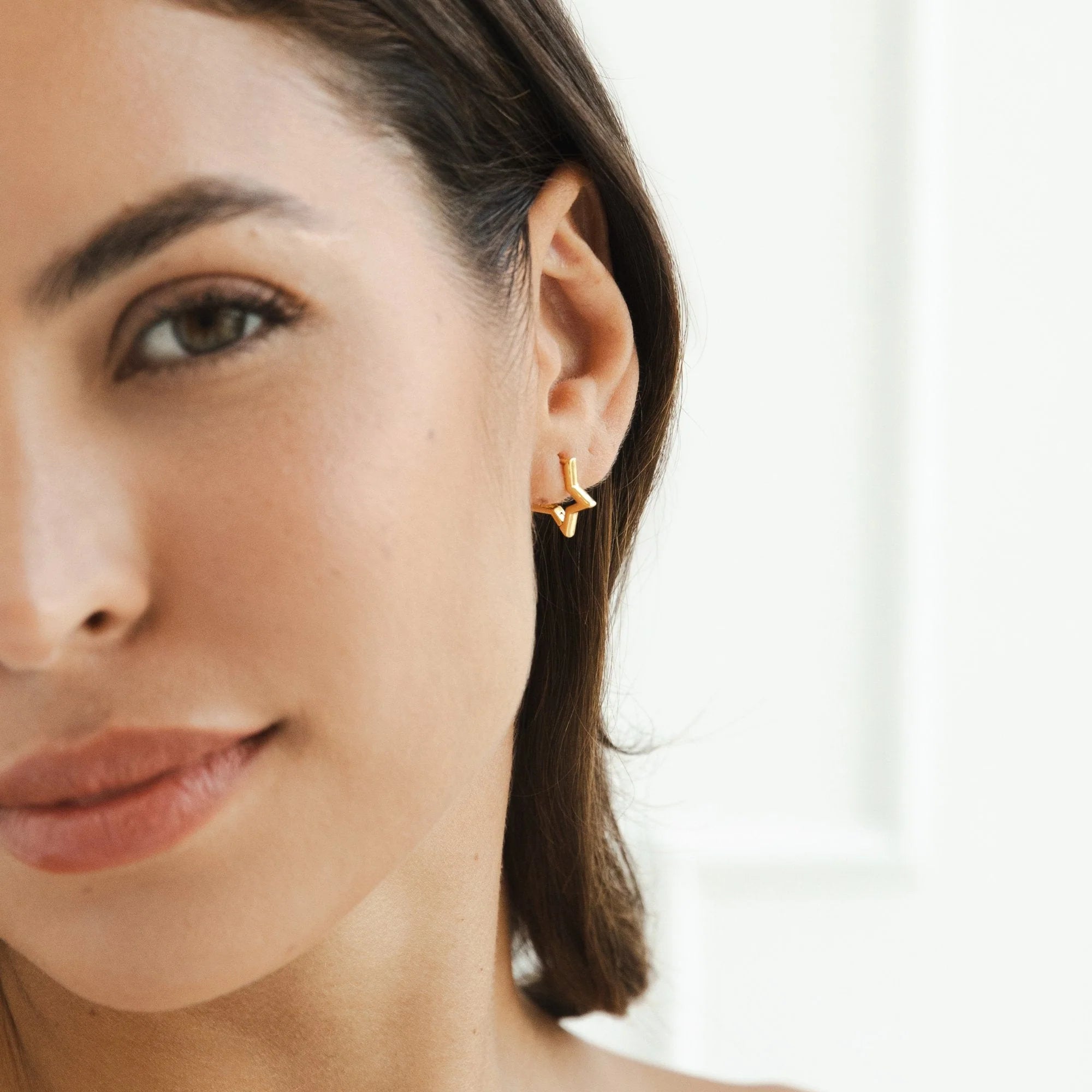 Vioraia Gold Star Hoop Earrings