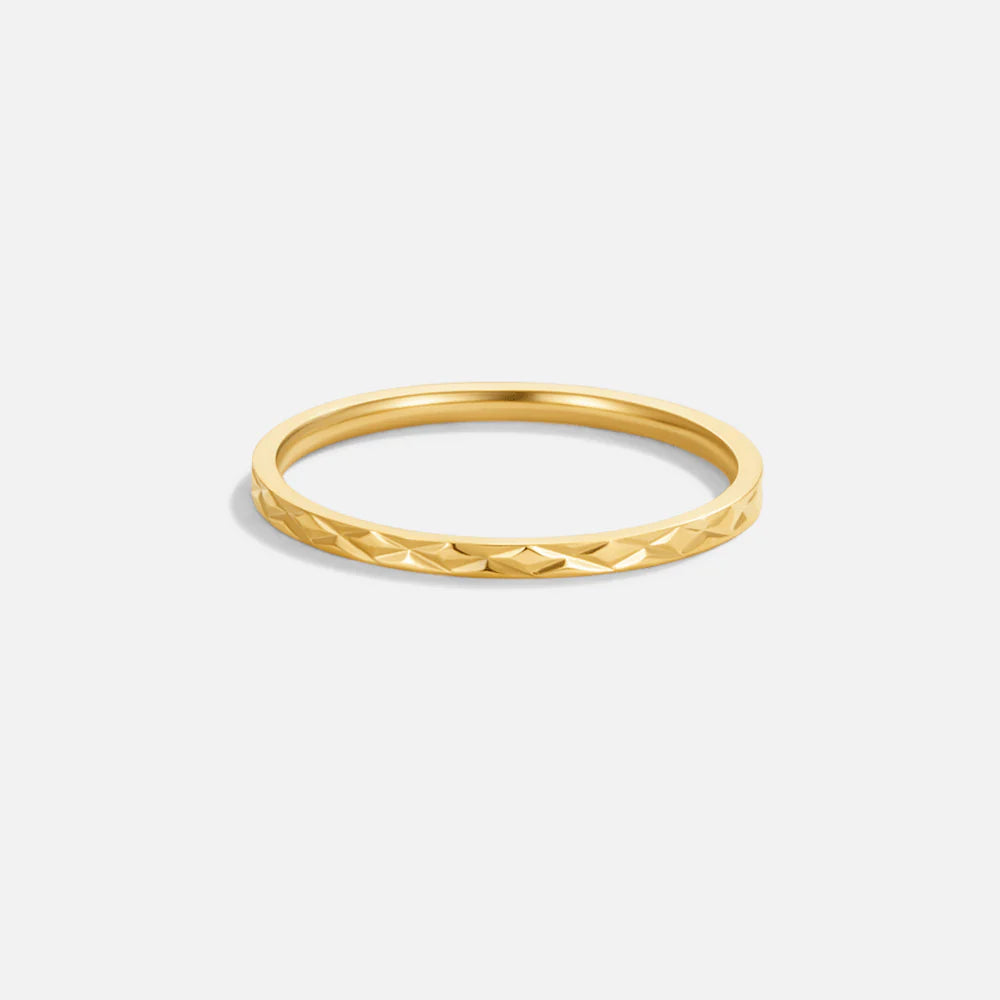 Vioraia Kanata Gold Band Ring