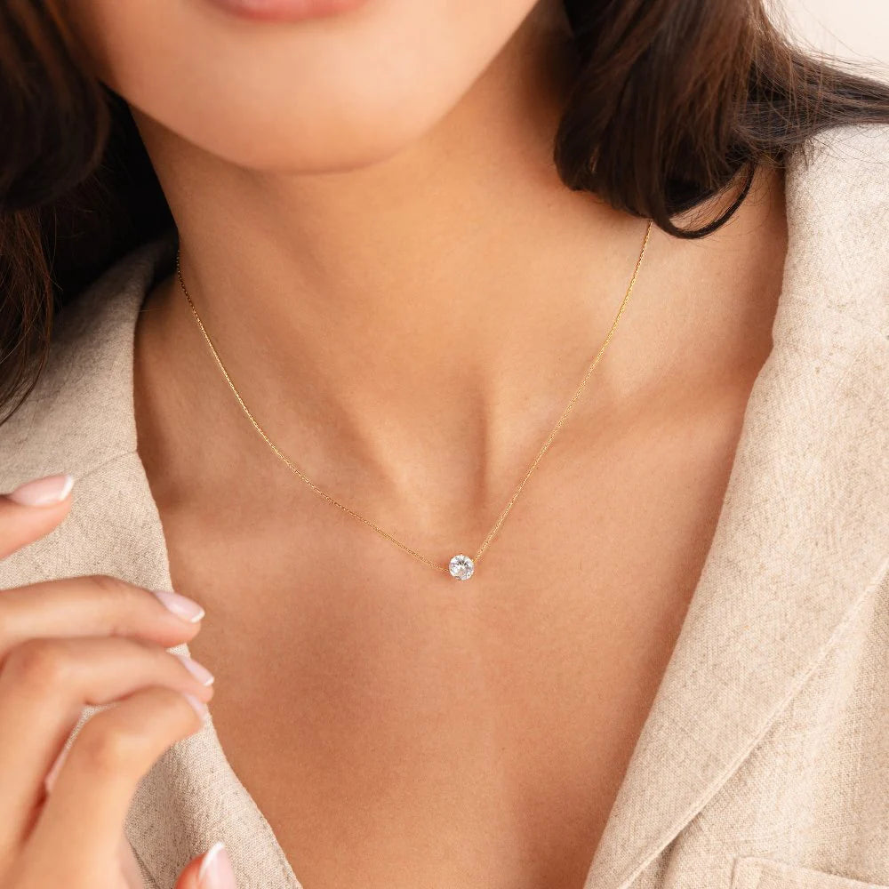 Vioraia Dainty Round Crystal Necklace