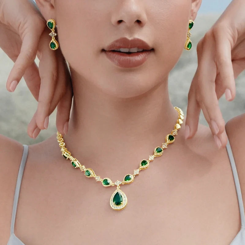 Vioraia Luxurious Emerald Green Jewelry Set