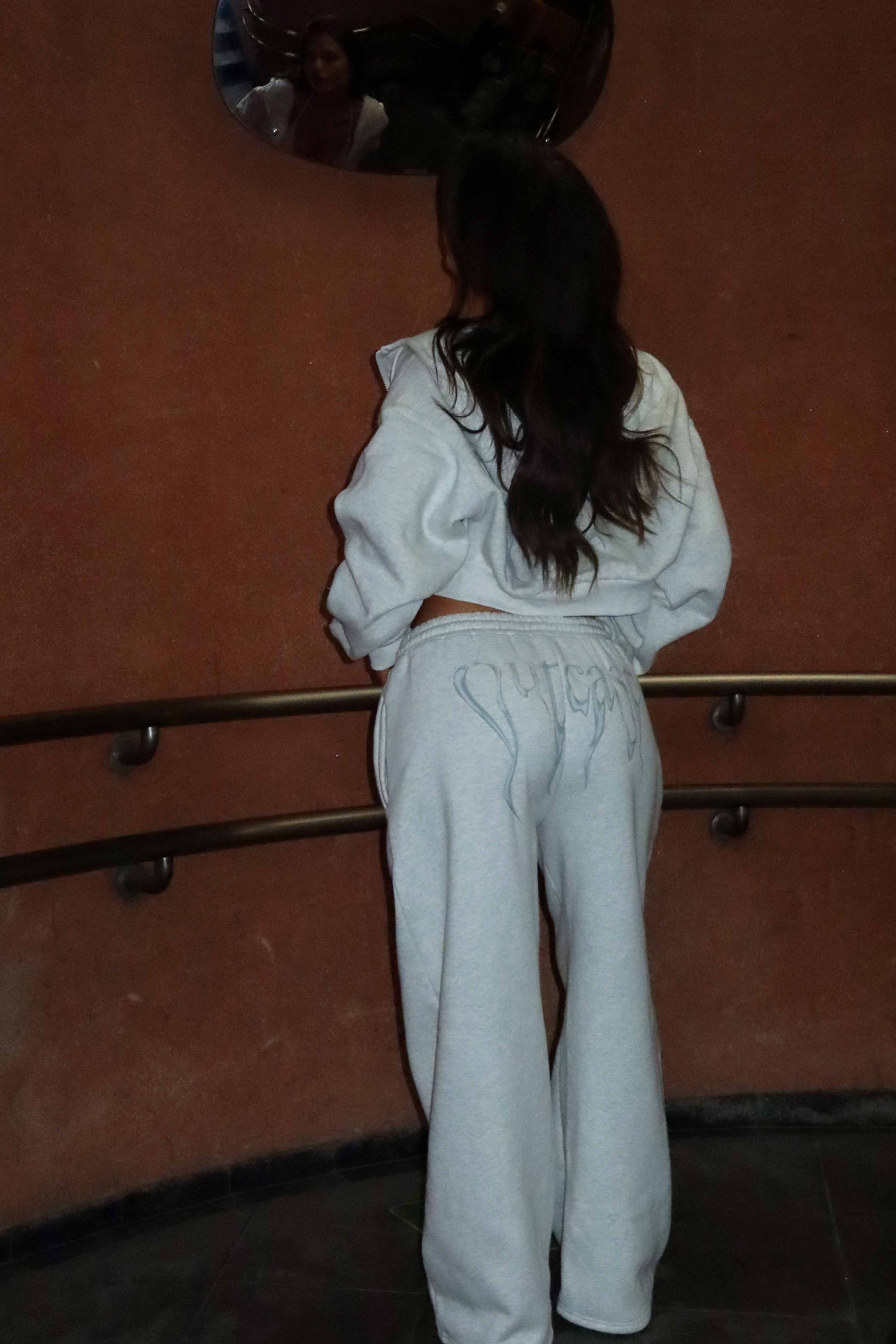 Lucy's NYA SWEATPANT GREY